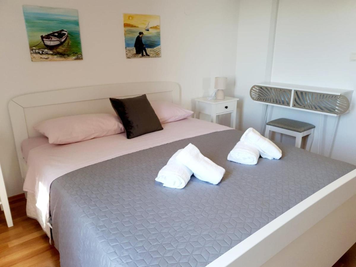 Apartman Sime Tribalj Εξωτερικό φωτογραφία