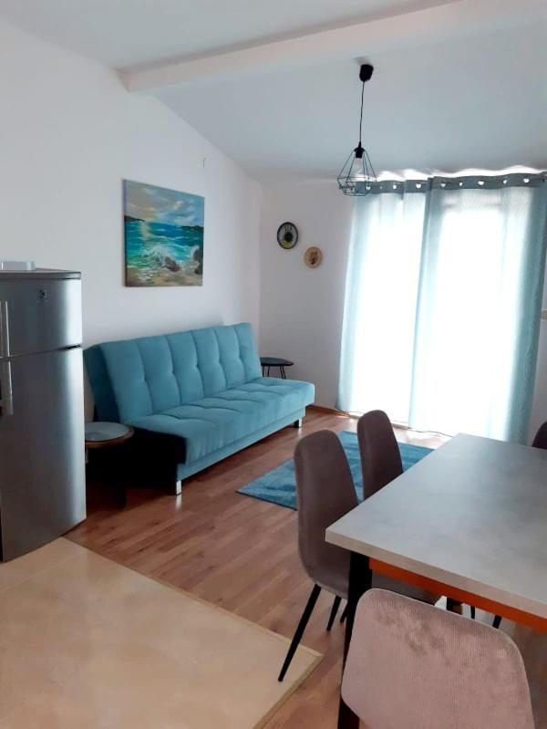 Apartman Sime Tribalj Εξωτερικό φωτογραφία